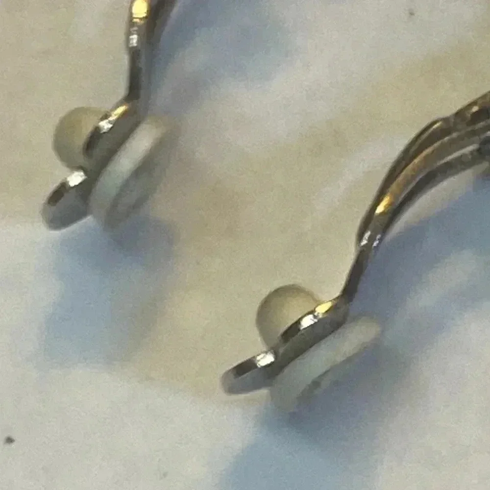 COPY - SILVER GOLD AND LIME GREEN STONES - CLIP ON EARRINGS - Picture 8 of 12